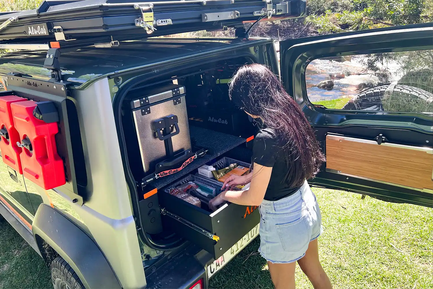 Alu-Cab Jimny Drawer System
