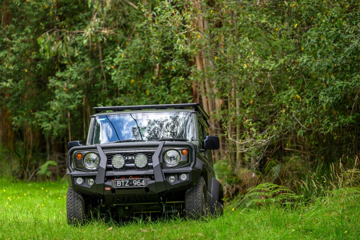 Suzuki Jimny with a Raxar bull bar