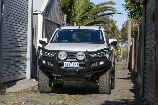 Raxar Loop bull bar, Isuzu MU-X