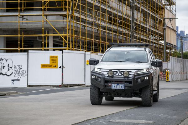 Raxar no-loop bull bar for the Mitsubishi Pajero Sport