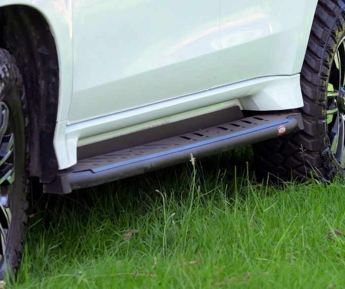 Raxar Side steps, Mitsubishi Pajero Sport QF