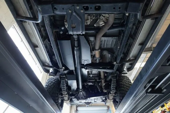 Brown Davis 110L auxiliary tank, LandCruiser 79 dual cab (V8)