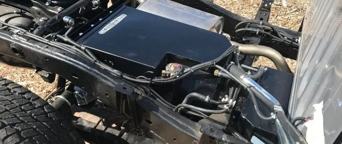 Brown Davis 110L auxiliary tank, LandCruiser 79 single cab (V8)