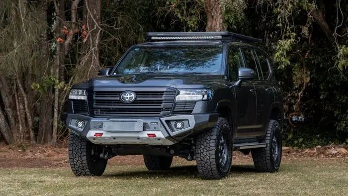 Rival aluminium front bar with LED fog lights